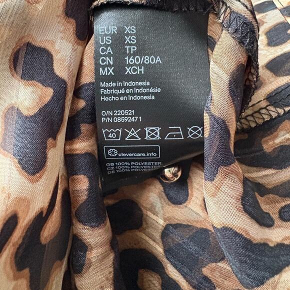 H&M Leopard Print Long Sleeve Blouse Top Gold Buttons XS Mob Wife Glam Party - Picture 8 of 8